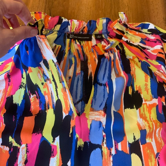 New York & Company Blouse Large Multicolor Brushstroke Abstract Colorful - Picture 3 of 8